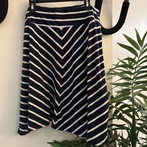 Chic Asymmetrical Navy and White Striped Skirt